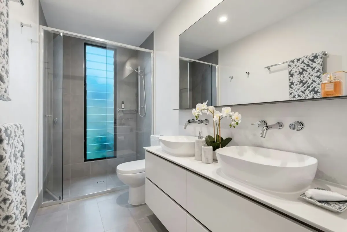 Master the Art of Space Utilization: Top Small Bathroom Remodel Ideas